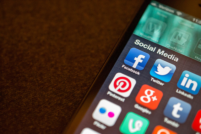 How to add multimedia content to your NGO's posts on social media?